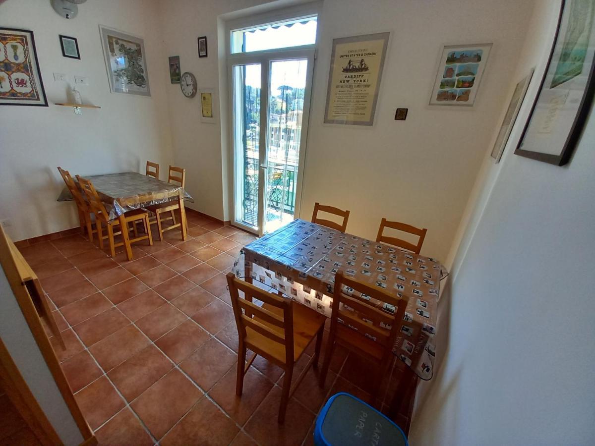Celtic House B&B Varazze Exteriör bild
